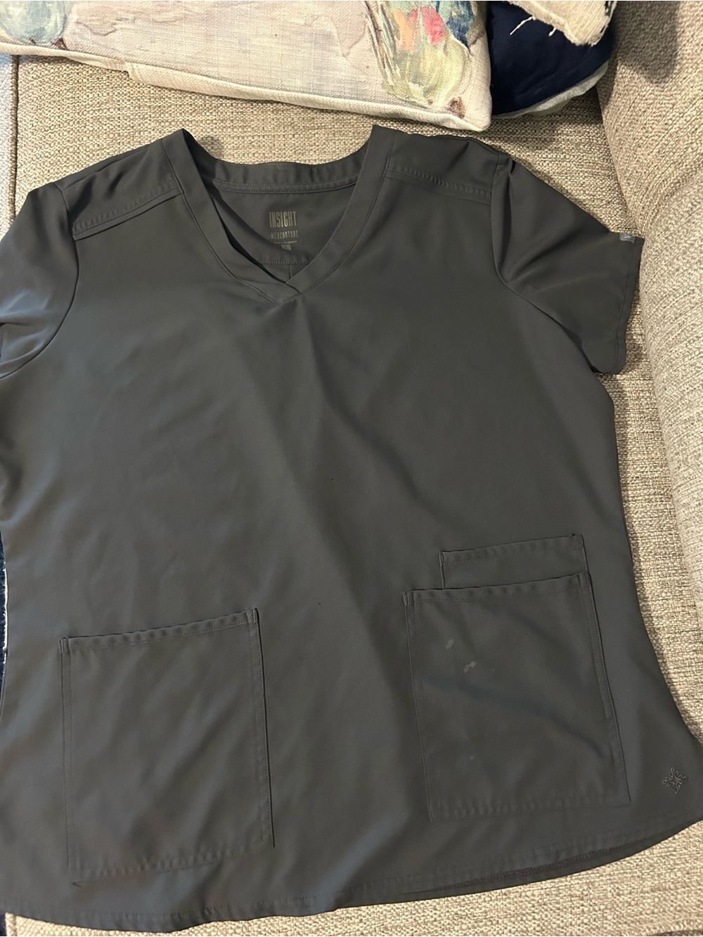 Med Couture dark gray V-Neck Short Sleeve Scrub Set large